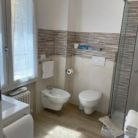 Ceccarini 招待所 里乔内